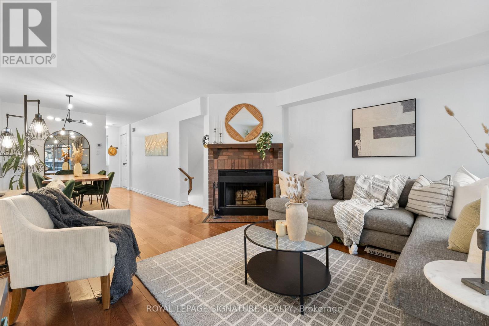 D - 32 MASSEY STREET W, Toronto, Ontario