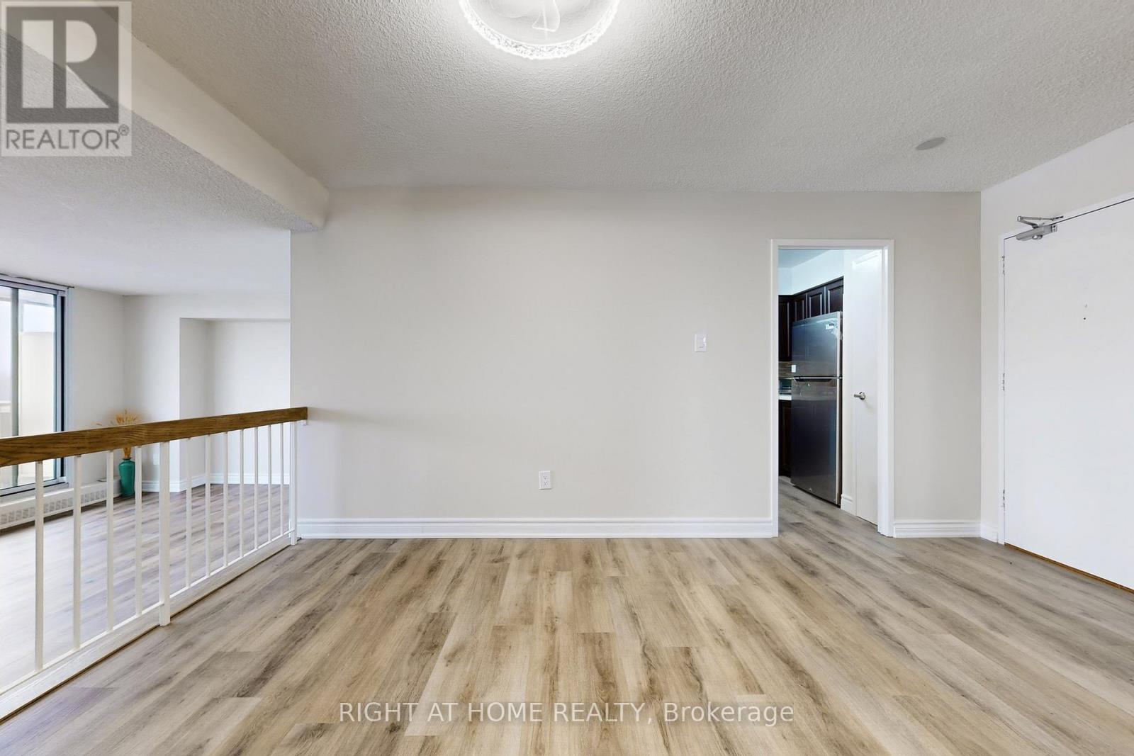 702 - 1338 York Mills Road, Toronto (Parkwoods-Donalda), Ontario  M3A 3M3 - Photo 8 - C12755354