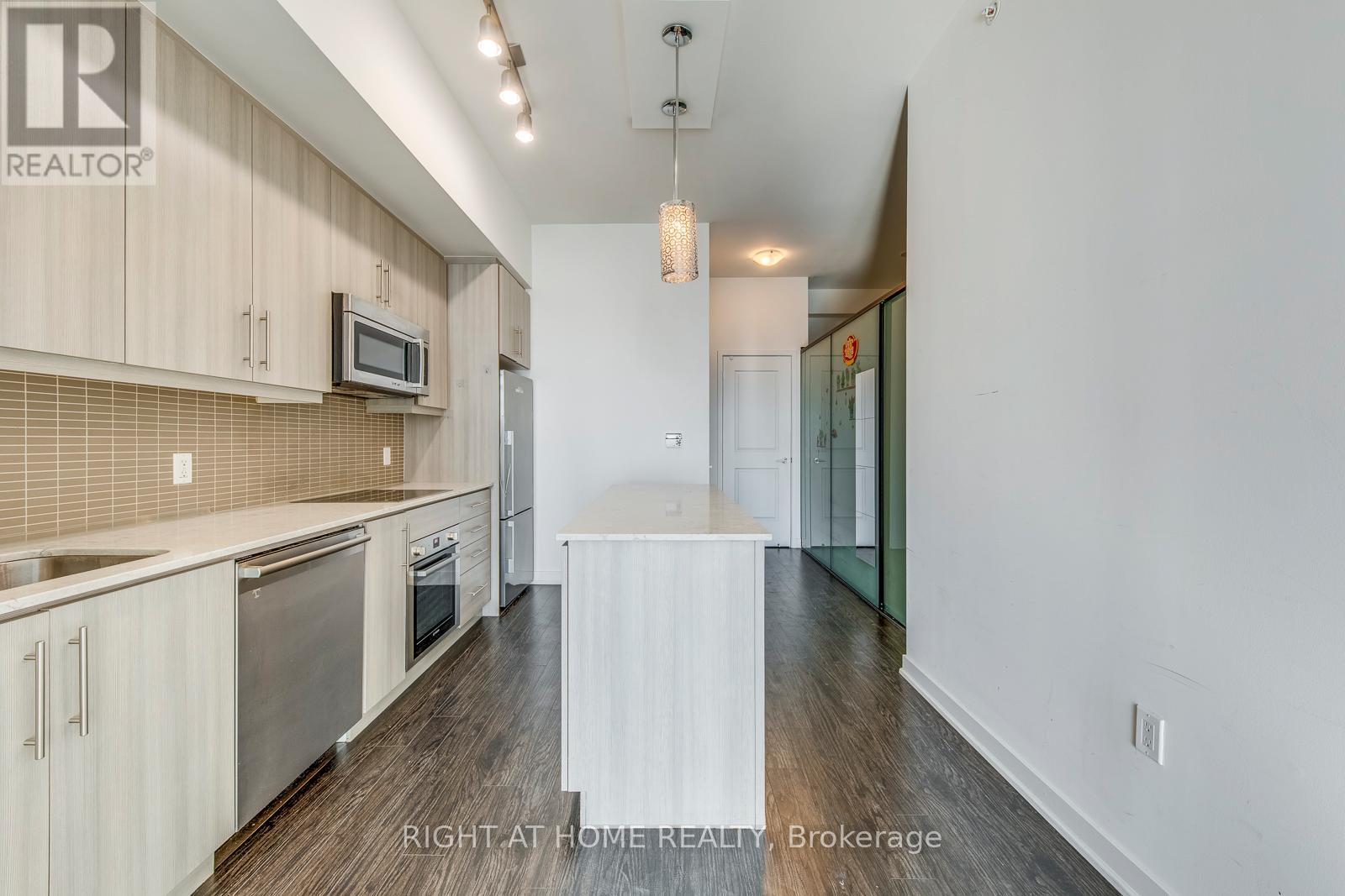 3401 - 1 The Esplanade Drive, Toronto (Waterfront Communities), Ontario  M5E 0A8 - Photo 8 - C12756592