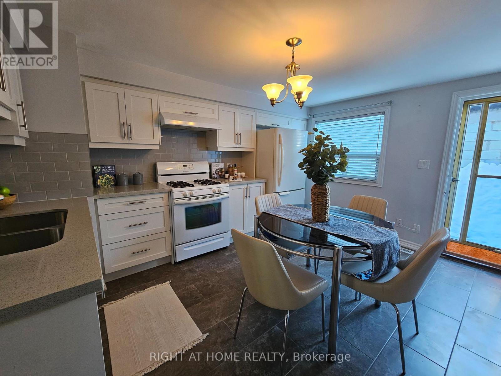 50 Argyle Street, Toronto, Ontario  M6J 1N6 - Photo 16 - C12756414