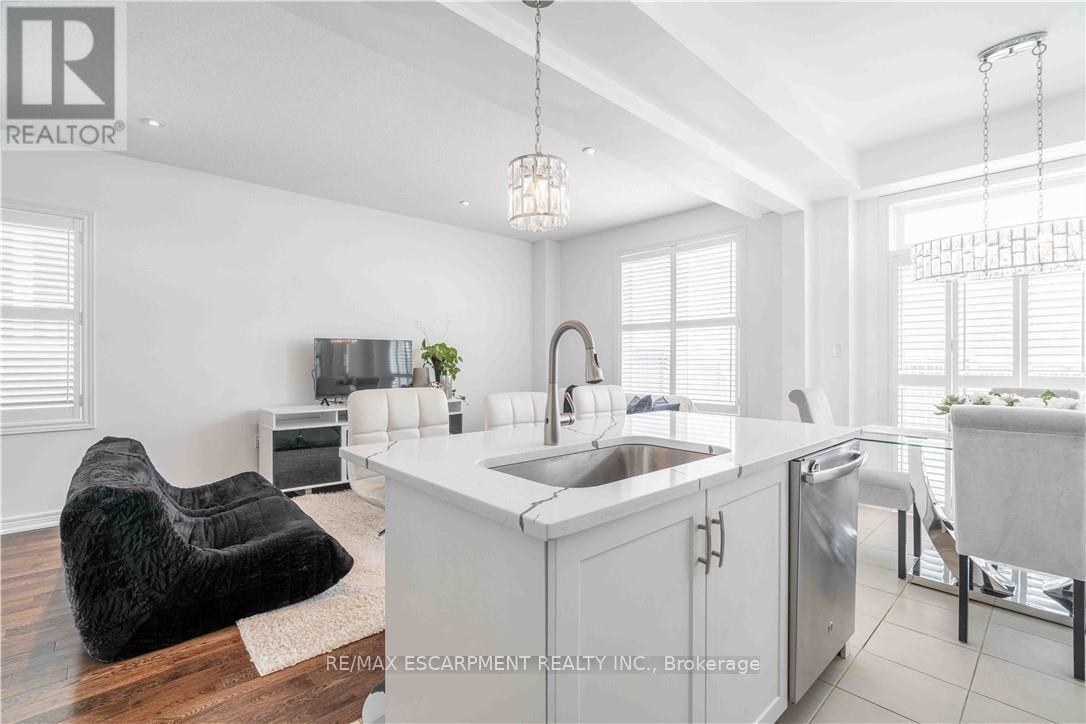 12 - 90 Raymond Road N, Hamilton (Meadowlands), Ontario  L9K 0J6 - Photo 17 - X12757438