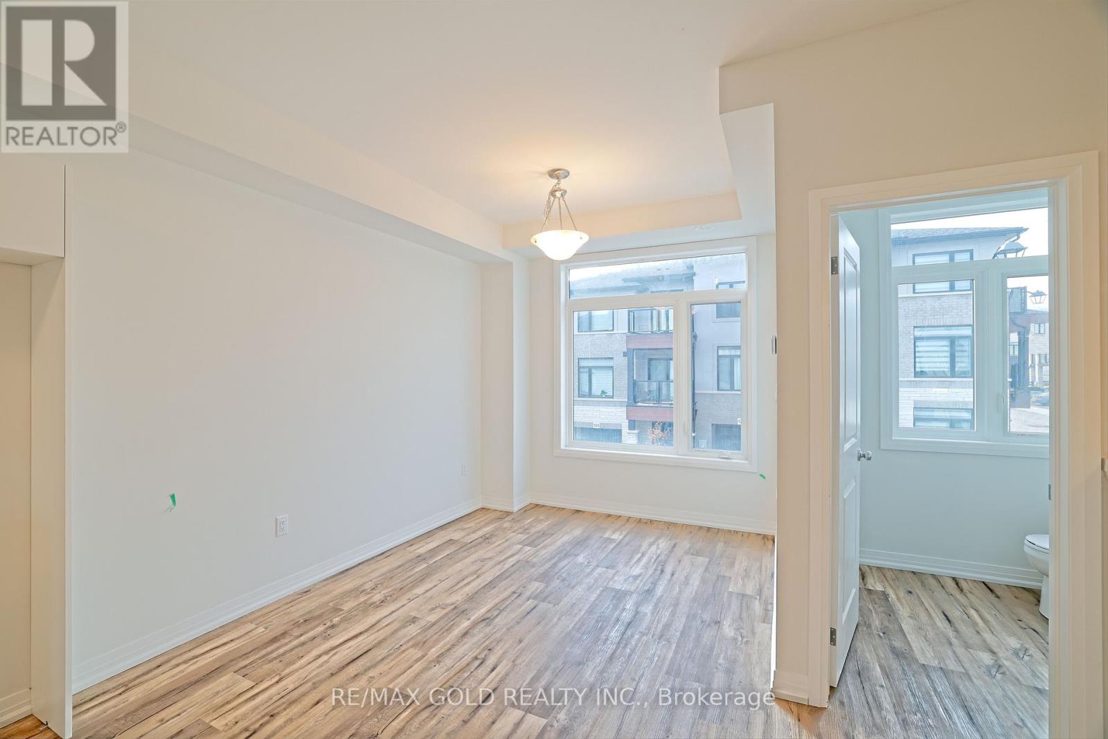 155 Equestrian Way, Cambridge, Ontario  N3E 0E8 - Photo 6 - X12757560