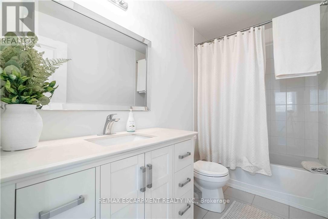 12 - 90 Raymond Road N, Hamilton (Meadowlands), Ontario  L9K 0J6 - Photo 31 - X12757438