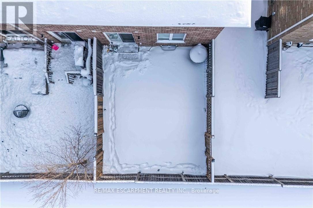 12 - 90 Raymond Road N, Hamilton (Meadowlands), Ontario  L9K 0J6 - Photo 35 - X12757438