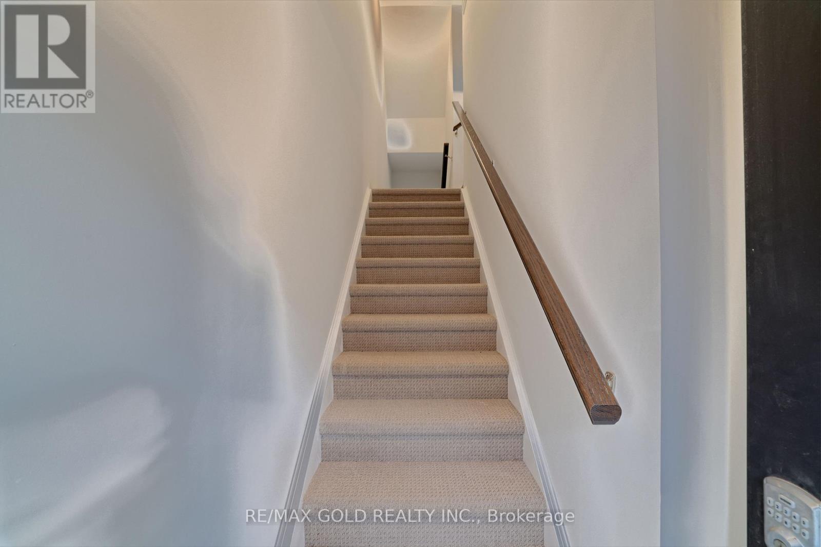 155 Equestrian Way, Cambridge, Ontario  N3E 0E8 - Photo 4 - X12757560