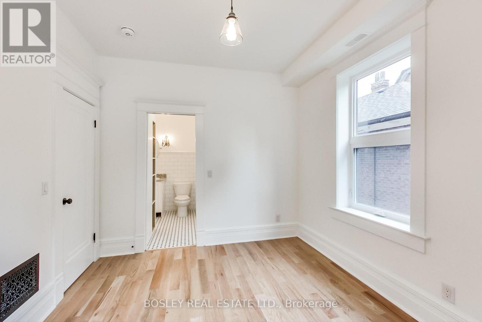 2 - 10 Sylvan Avenue, Toronto, Ontario  M6H 1G3 - Photo 9 - C12756796