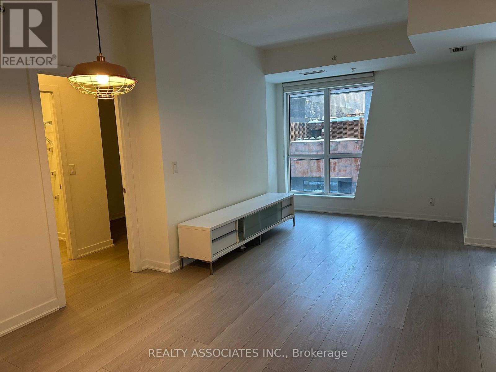 201 - 199 Richmond Street W, Toronto, Ontario  M5V 0H4 - Photo 4 - C12756840