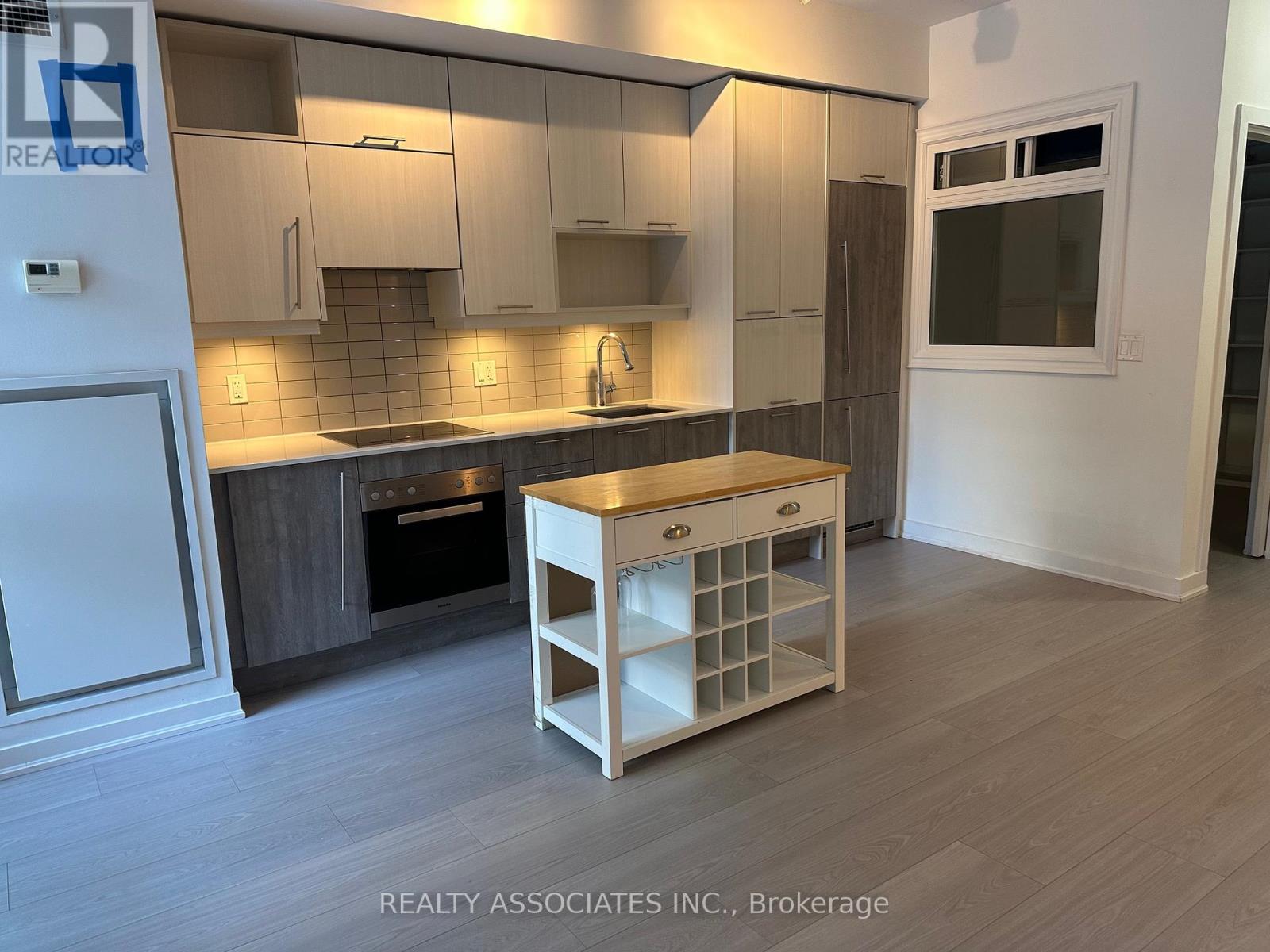 201 - 199 Richmond Street W, Toronto, Ontario  M5V 0H4 - Photo 7 - C12756840