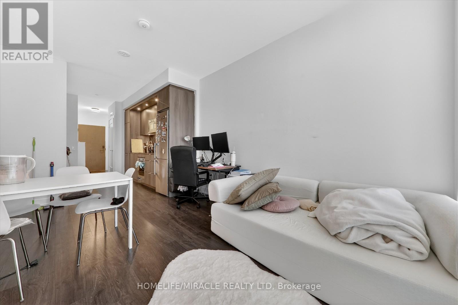 512 - 30 Inn On The Park Drive, Toronto, Ontario  M3C 0P7 - Photo 14 - C12757138