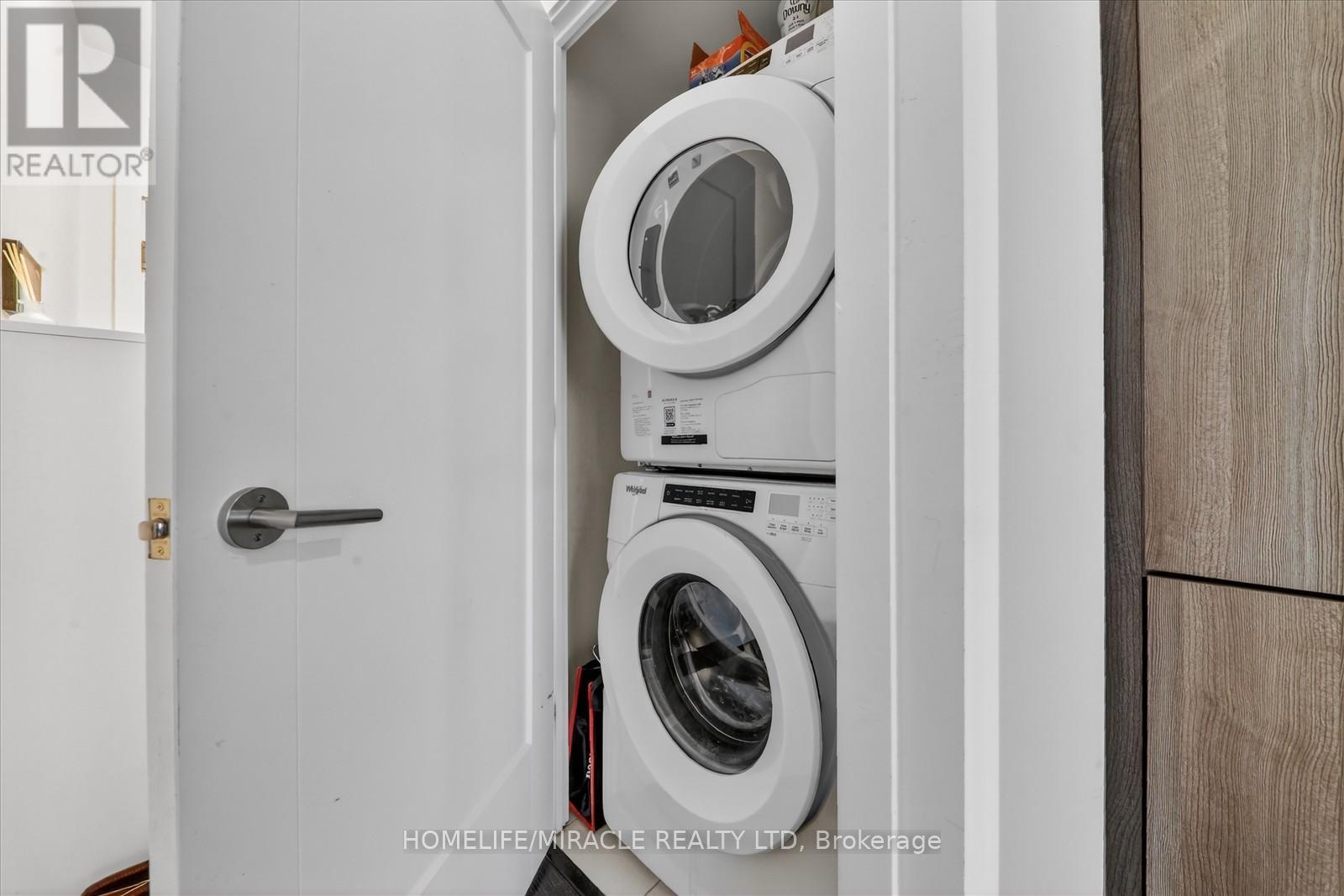 512 - 30 Inn On The Park Drive, Toronto, Ontario  M3C 0P7 - Photo 21 - C12757138