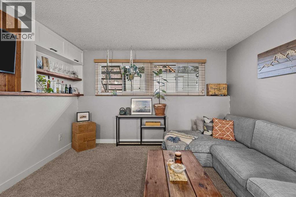 2, 630 3rd Street, Canmore, Alberta  T1W 2J5 - Photo 6 - A2283683