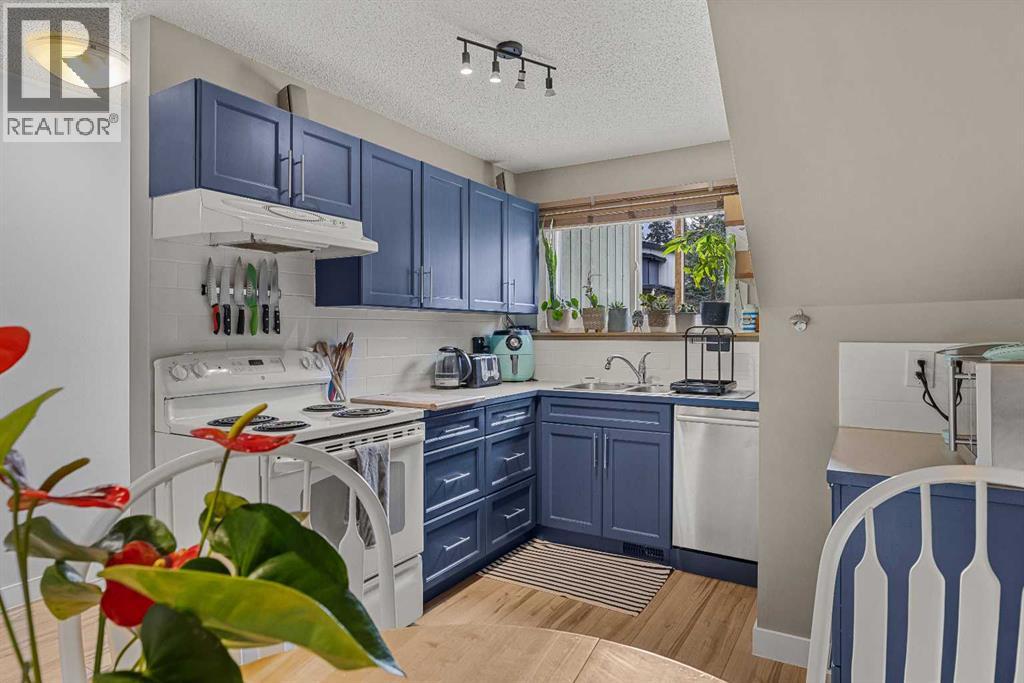 2, 630 3rd Street, Canmore, Alberta  T1W 2J5 - Photo 4 - A2283683