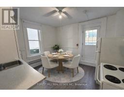 UPPER - 132 DUNDAS STREET E, Toronto, Ontario