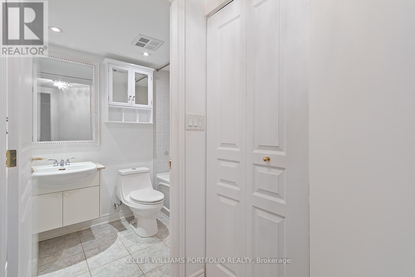 904 - 100 Hayden Street, Toronto, Ontario  M4Y 3C7 - Photo 16 - C12756896