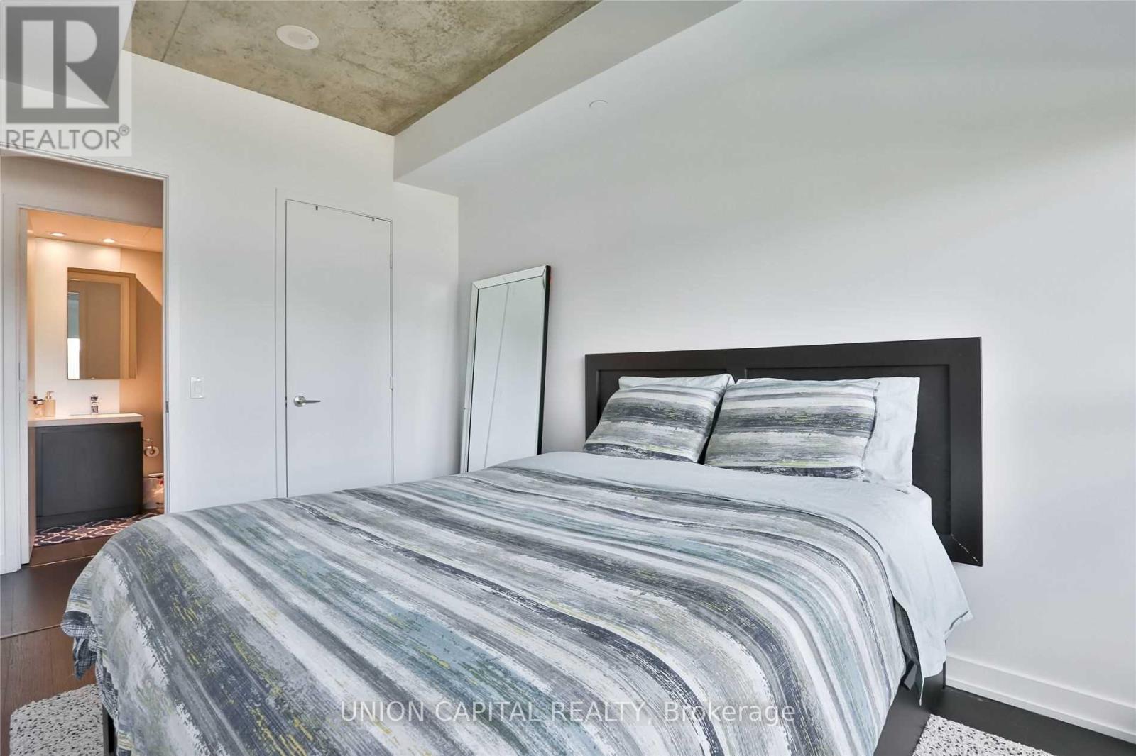 729 - 1030 King Street W, Toronto, Ontario  M6K 3N3 - Photo 15 - C12757194