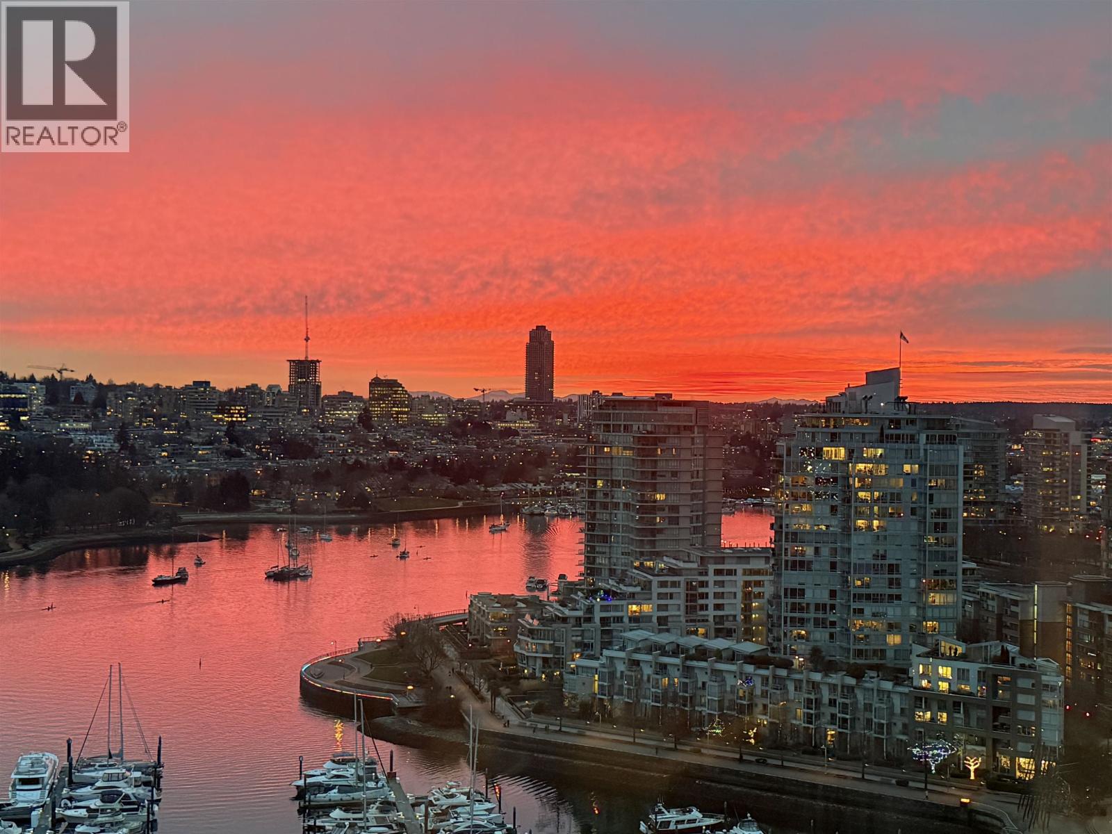 2706 1033 MARINASIDE CRESCENT, Vancouver, British Columbia