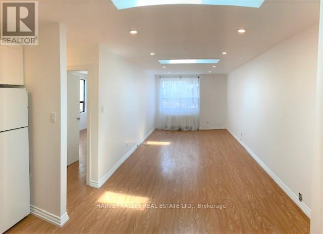 4 - 545 Palmerston Boulevard, Toronto, Ontario  M6G 2P4 - Photo 4 - C12757280