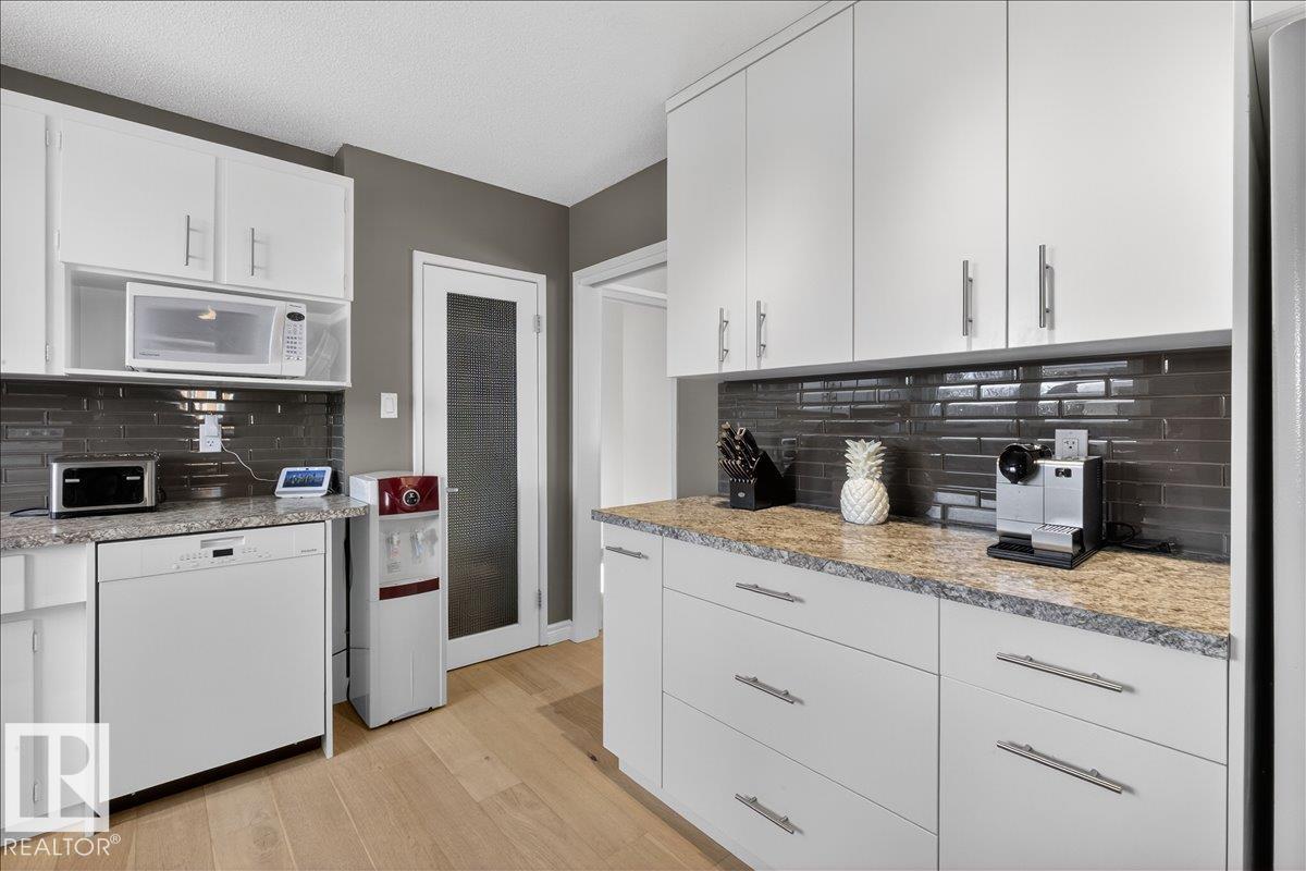 4107 111a St Nw, Edmonton, Alberta  T6J 1G6 - Photo 14 - E4472183