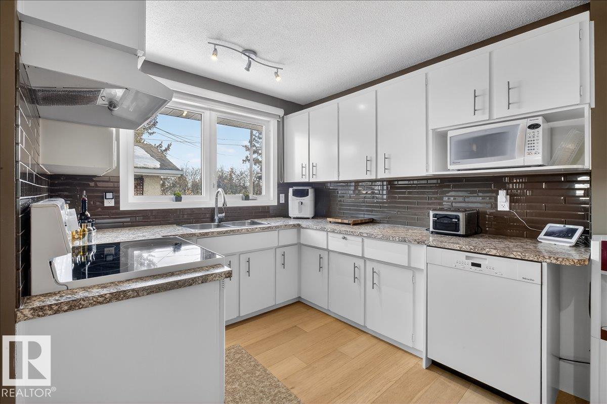 4107 111a St Nw, Edmonton, Alberta  T6J 1G6 - Photo 17 - E4472183