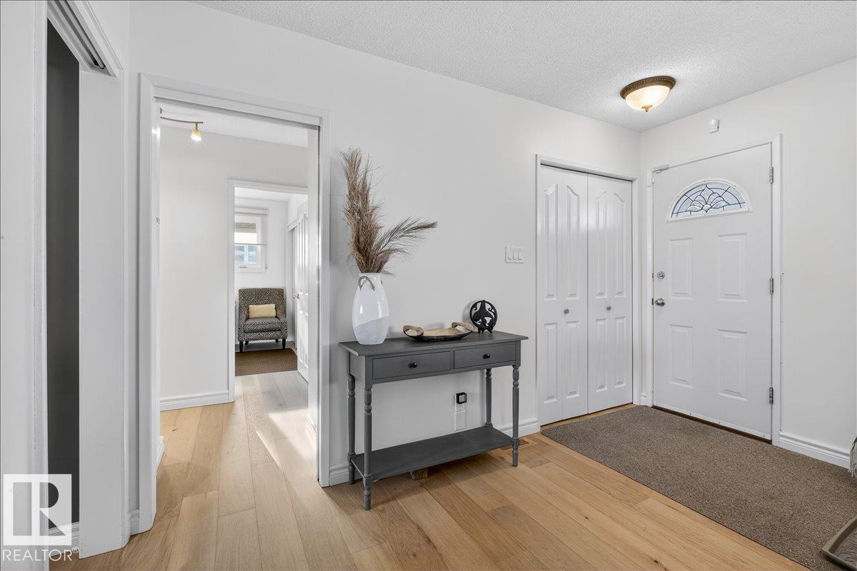 4107 111a St Nw, Edmonton, Alberta  T6J 1G6 - Photo 2 - E4472183