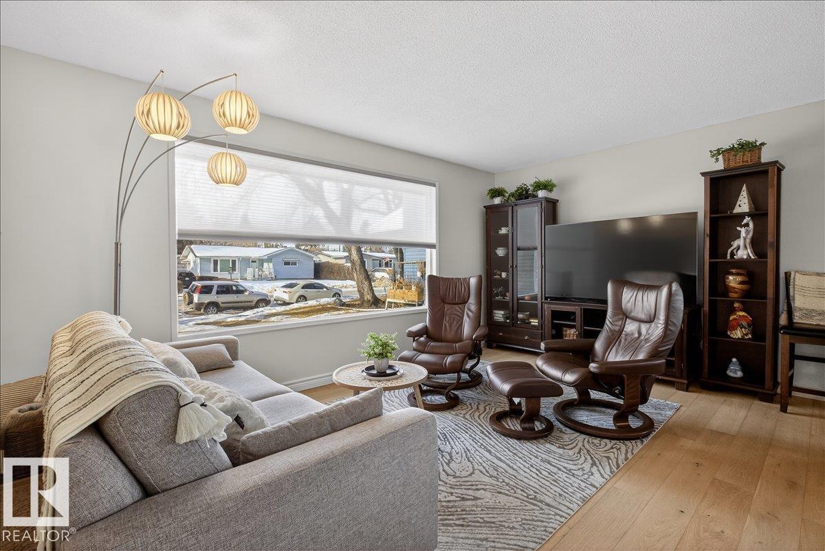 4107 111a St Nw, Edmonton, Alberta  T6J 1G6 - Photo 6 - E4472183