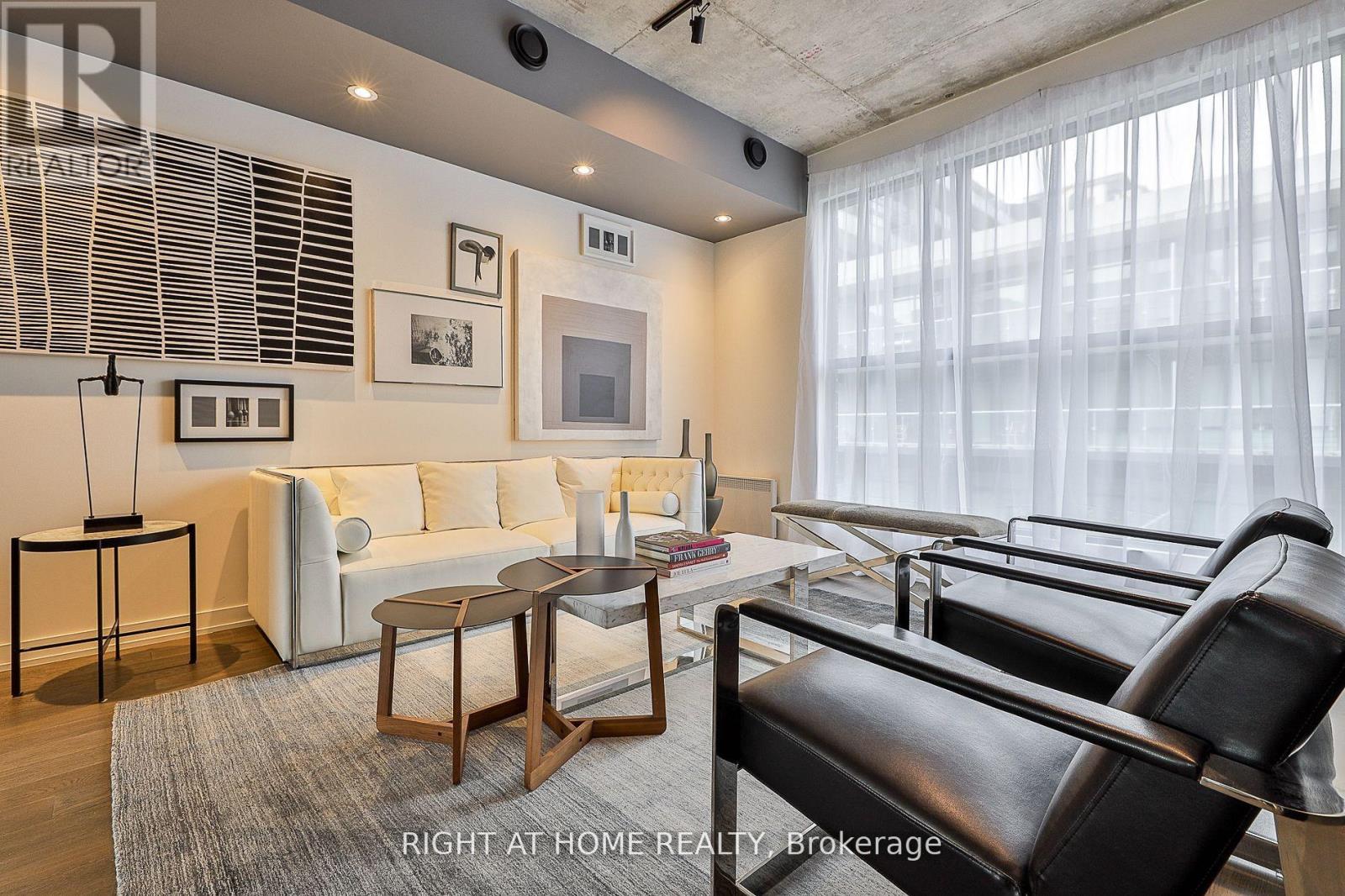 17 - 12 Dervock Crescent, Toronto, Ontario  M2K 1A7 - Photo 2 - C12757320