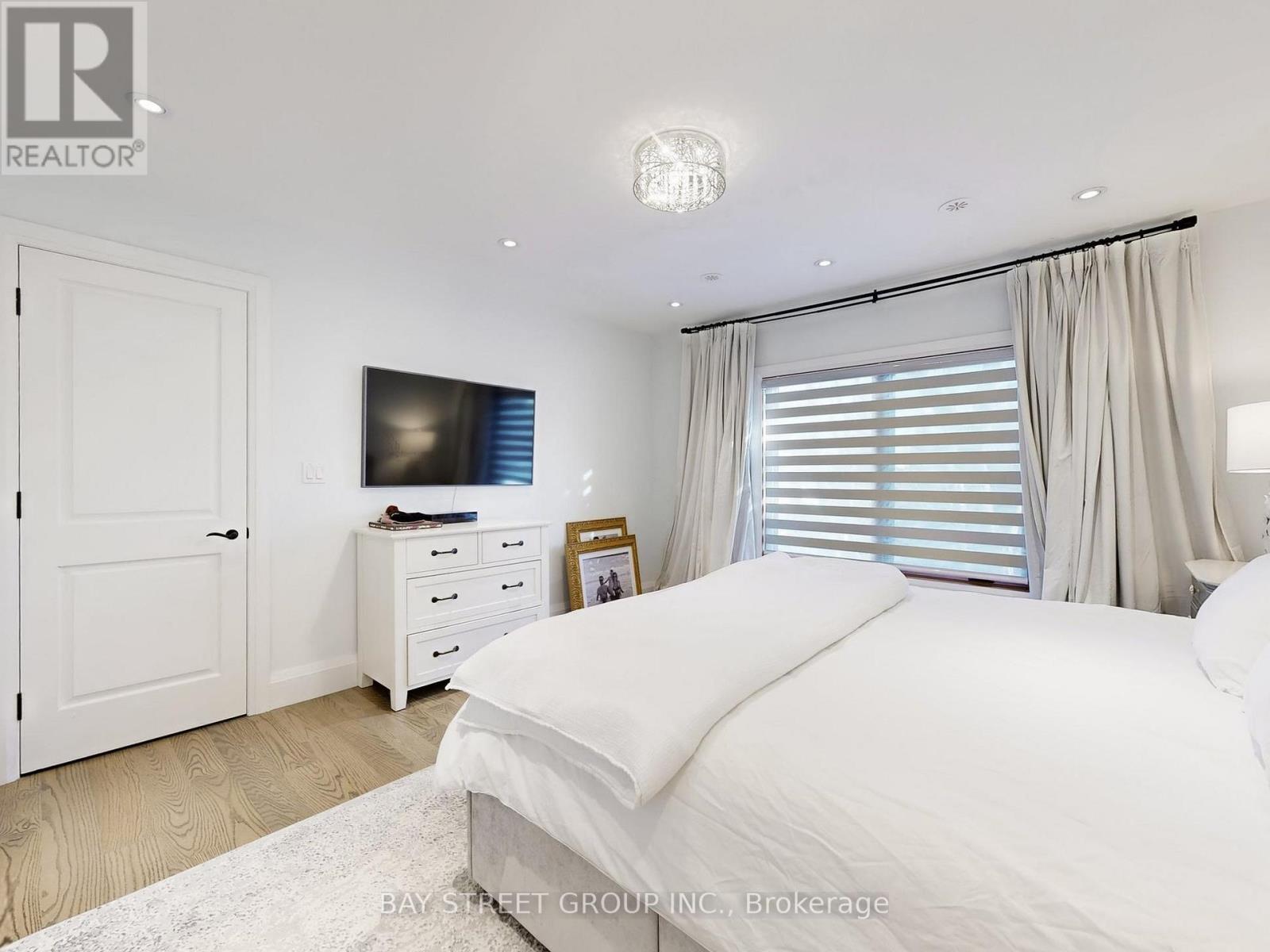 31 Everygreen Gardens, Toronto, Ontario  M4G 2Z5 - Photo 23 - C12757322