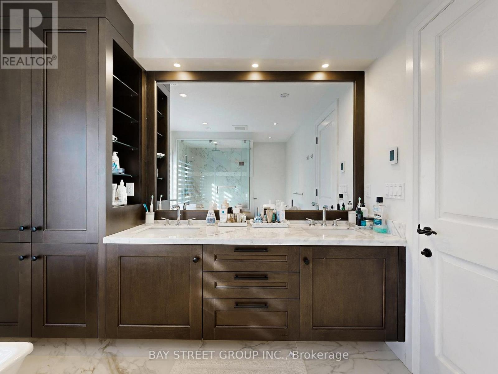 31 Everygreen Gardens, Toronto, Ontario  M4G 2Z5 - Photo 24 - C12757322