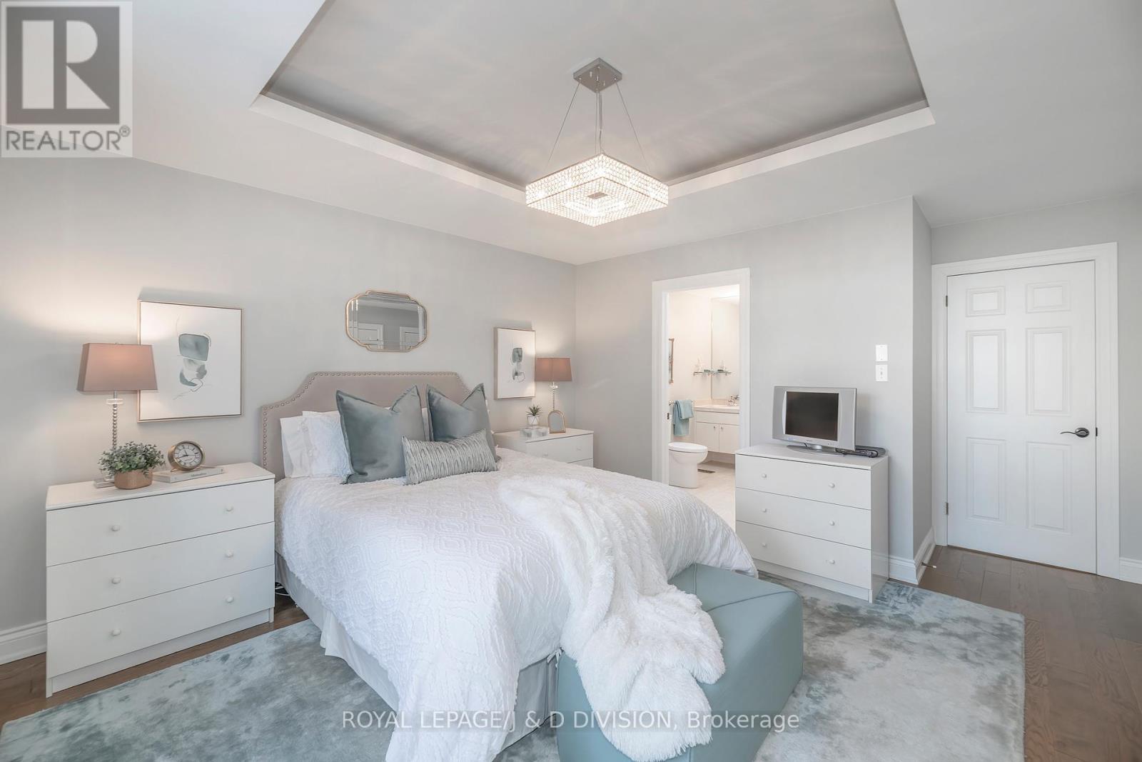 112 Glenforest Road, Toronto (Lawrence Park North), Ontario  M4N 1Z9 - Photo 13 - C12756952