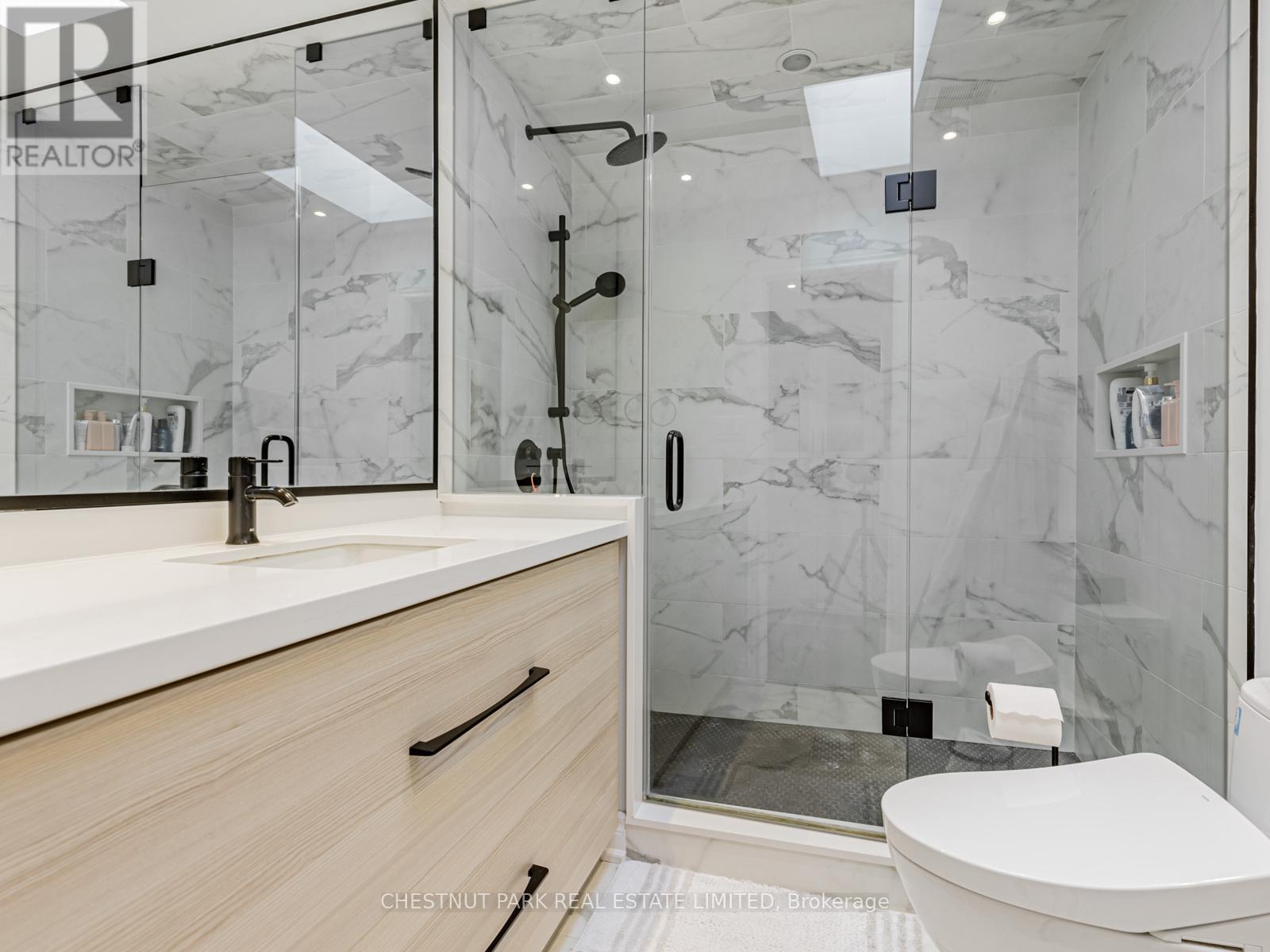 562 Roselawn Avenue, Toronto (Forest Hill North), Ontario  M5N 1K4 - Photo 22 - C12757348