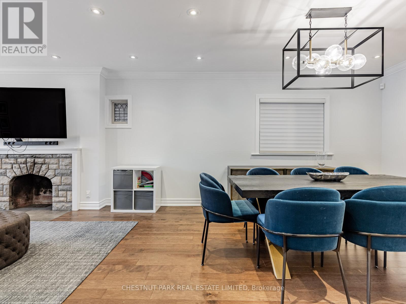 562 Roselawn Avenue, Toronto (Forest Hill North), Ontario  M5N 1K4 - Photo 12 - C12757348