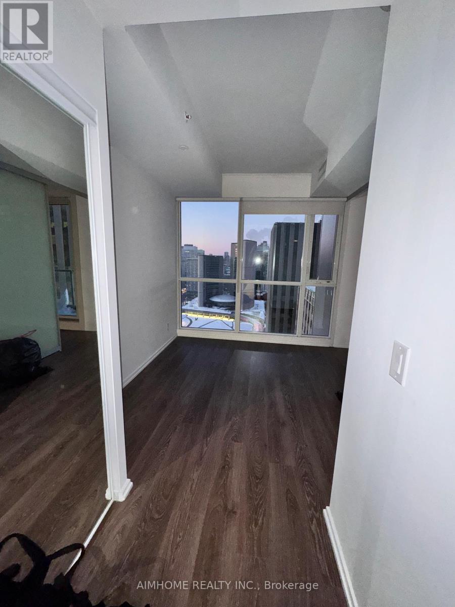 2601 - 70 Temperance Street, Toronto (Bay Street Corridor), Ontario  M5H 4E8 - Photo 3 - C12757306