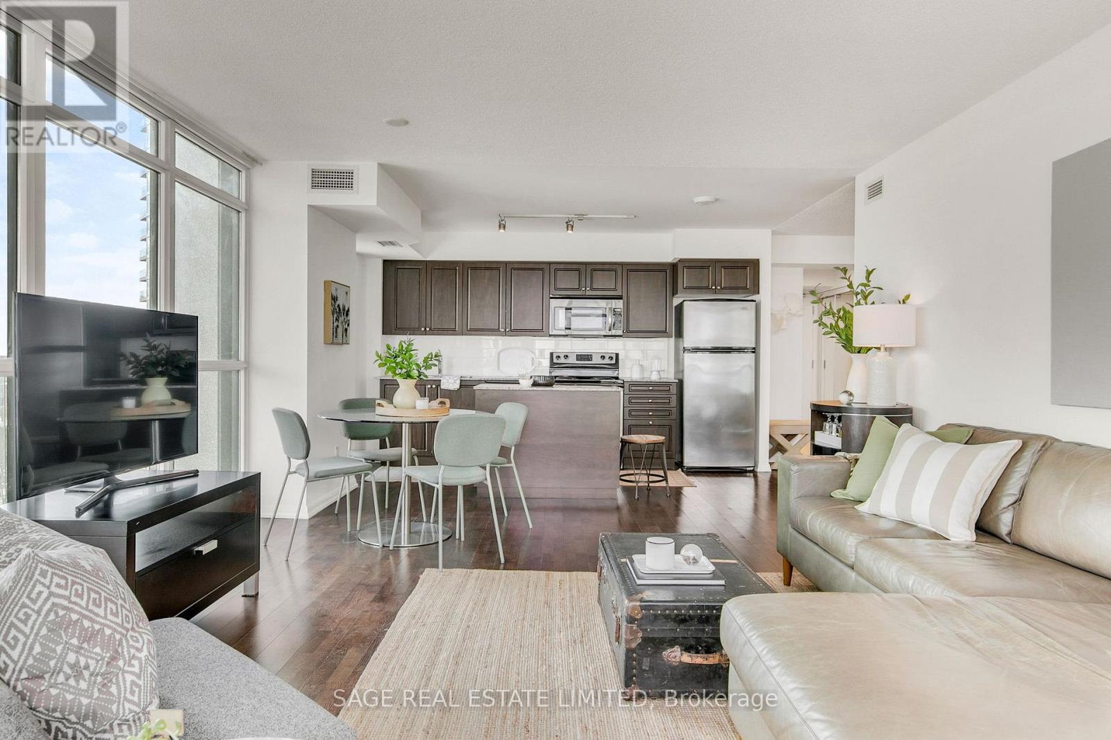 1271 - 209 Fort York Boulevard, Toronto, Ontario  M5V 1B1 - Photo 8 - C12757362