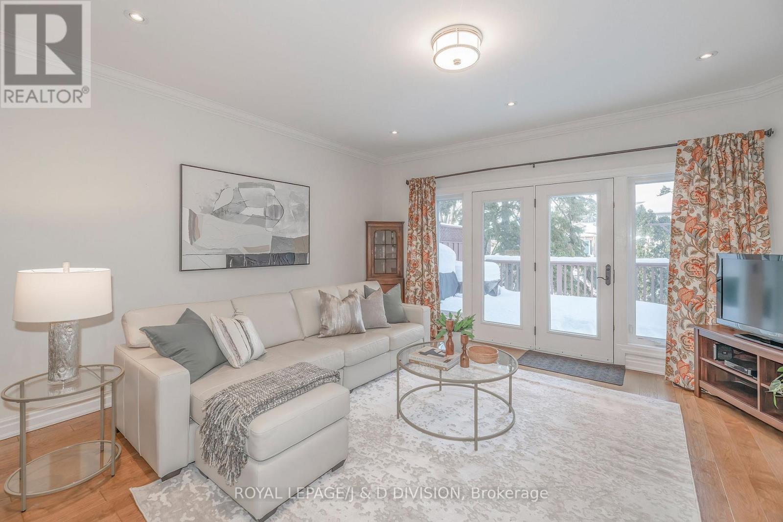 112 Glenforest Road, Toronto (Lawrence Park North), Ontario  M4N 1Z9 - Photo 2 - C12756952