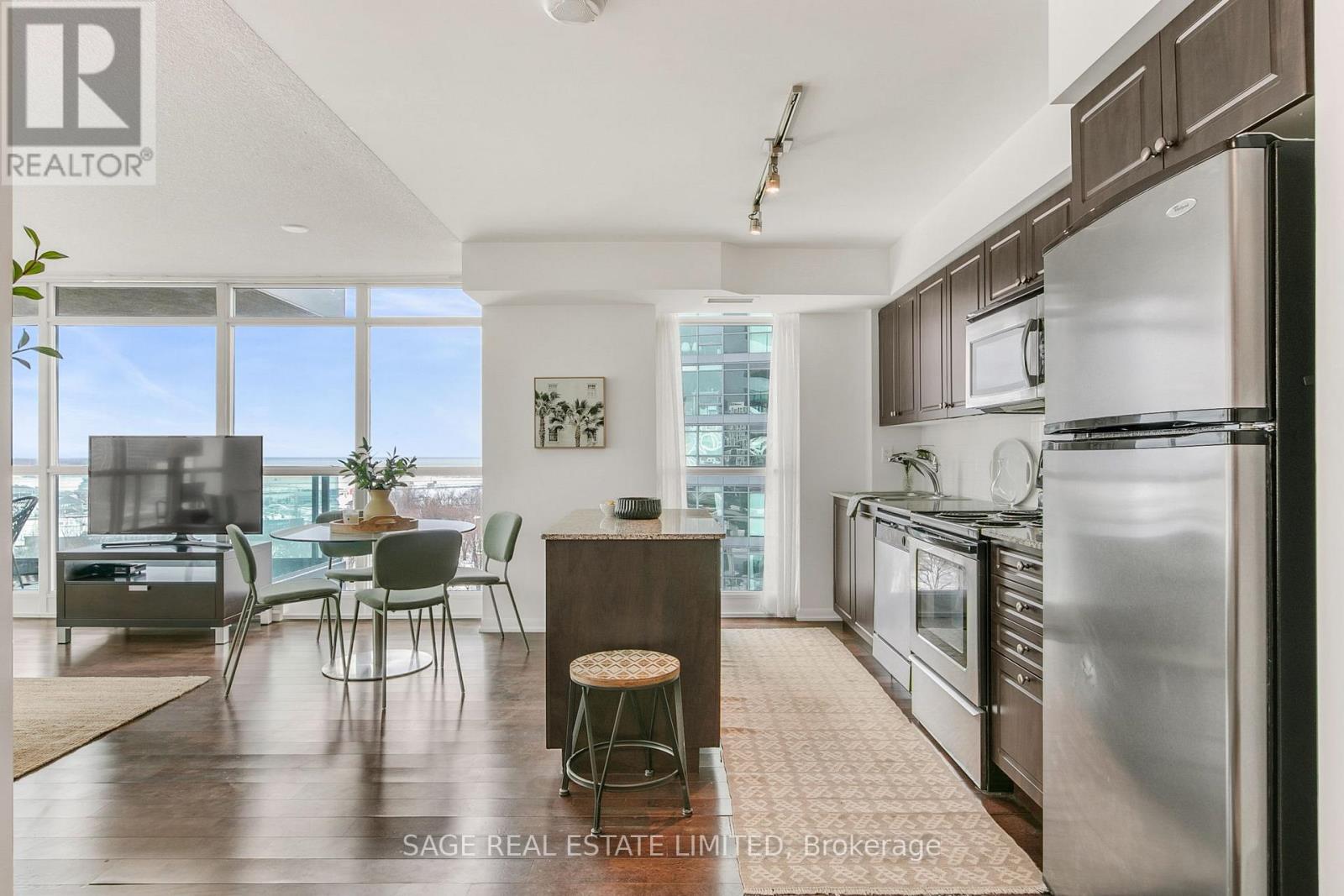 1271 - 209 Fort York Boulevard, Toronto, Ontario  M5V 1B1 - Photo 10 - C12757362