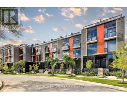 17 - 12 DERVOCK CRESCENT, Toronto, Ontario