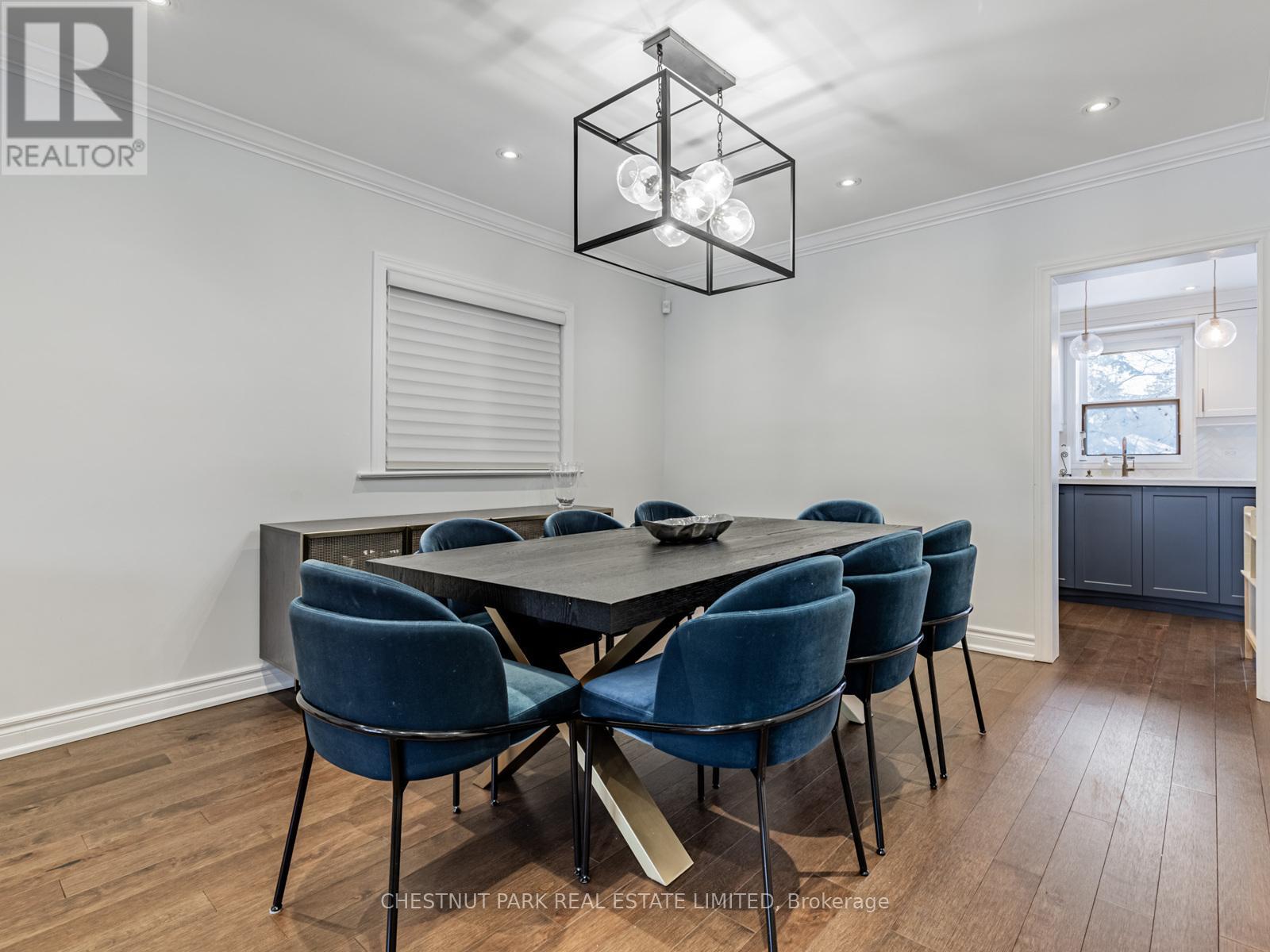 562 Roselawn Avenue, Toronto (Forest Hill North), Ontario  M5N 1K4 - Photo 7 - C12757348