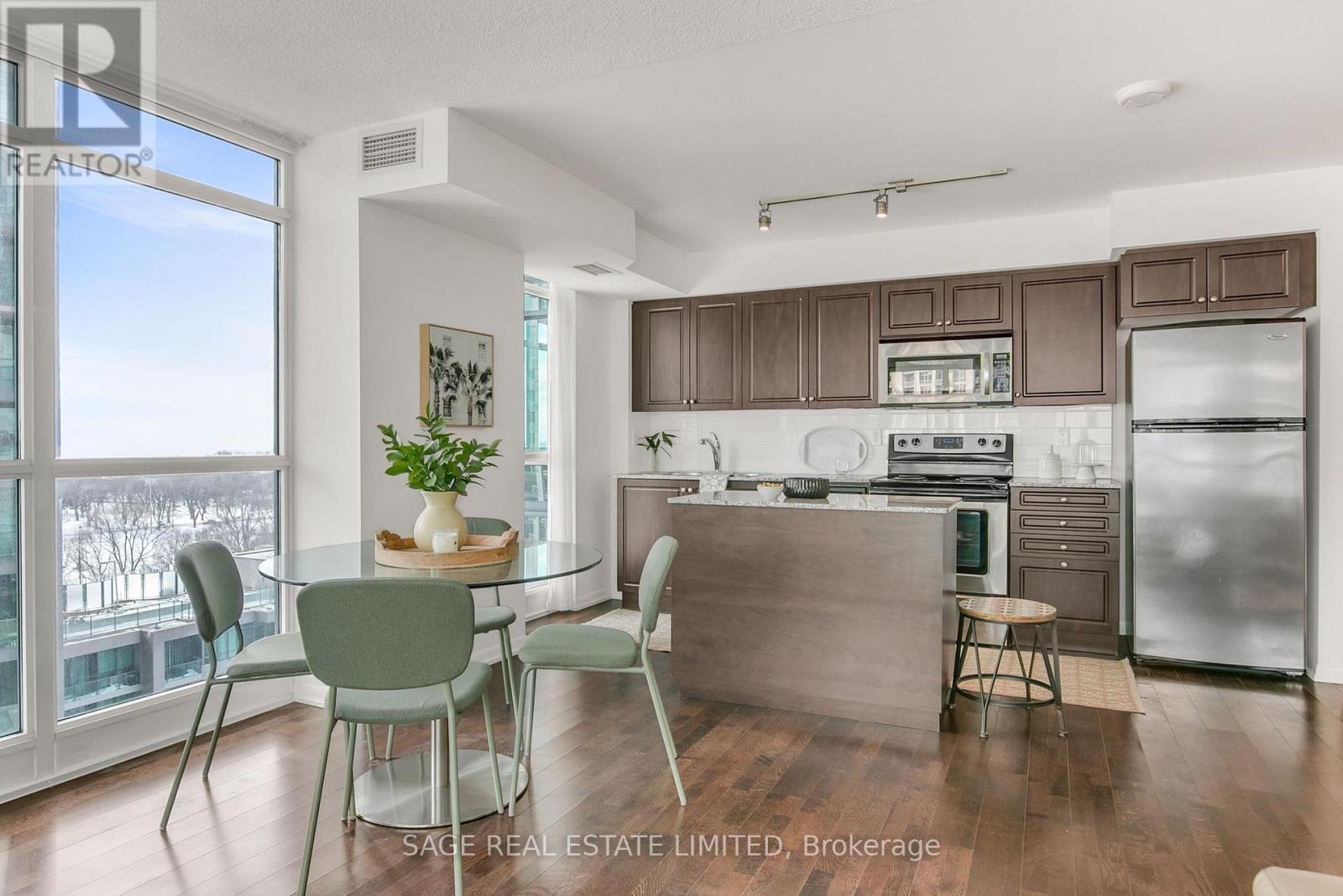 1271 - 209 Fort York Boulevard, Toronto, Ontario  M5V 1B1 - Photo 9 - C12757362