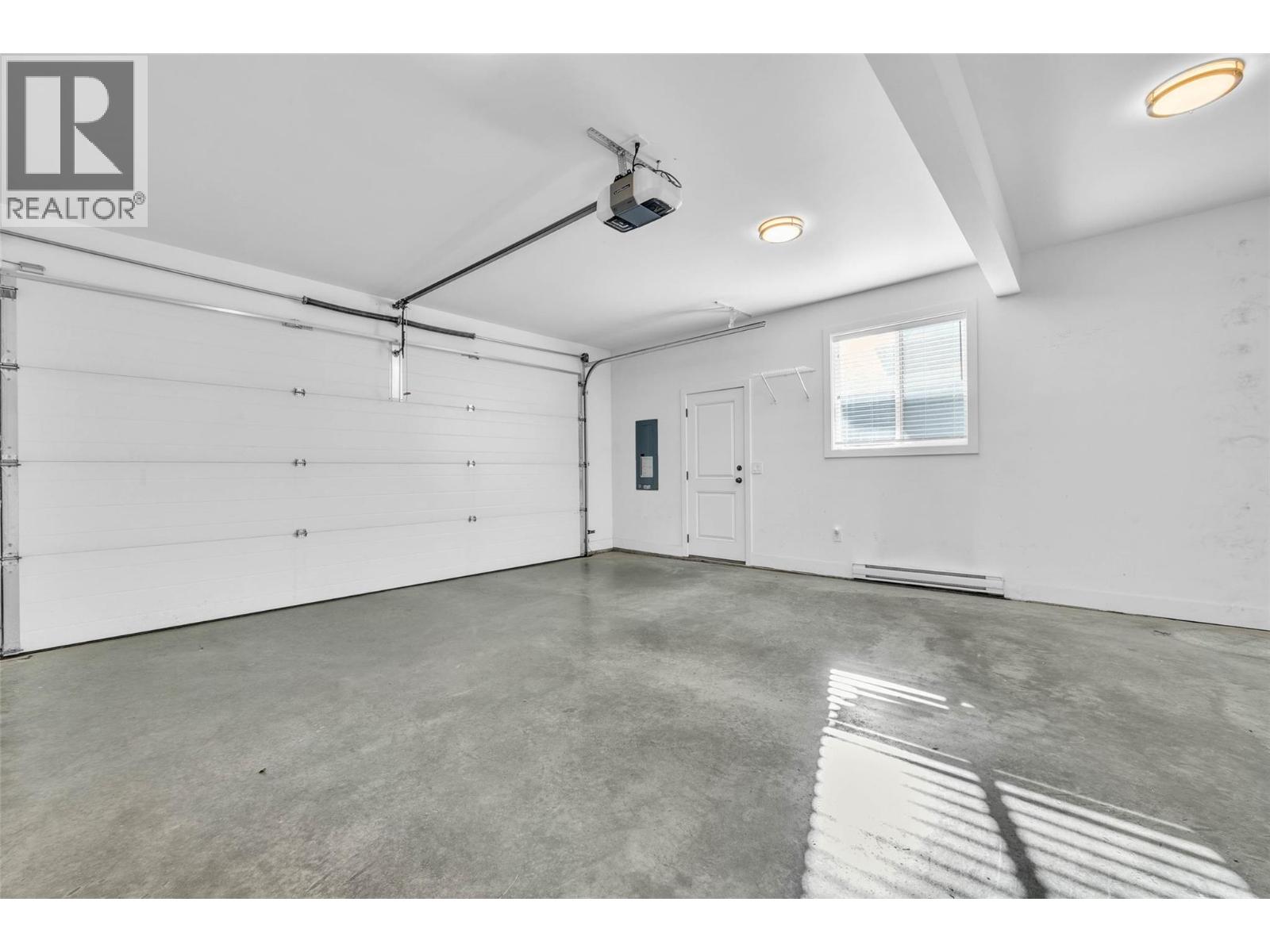 1553 Emerald Drive, Kamloops, British Columbia  V2E 0C4 - Photo 46 - 10374422