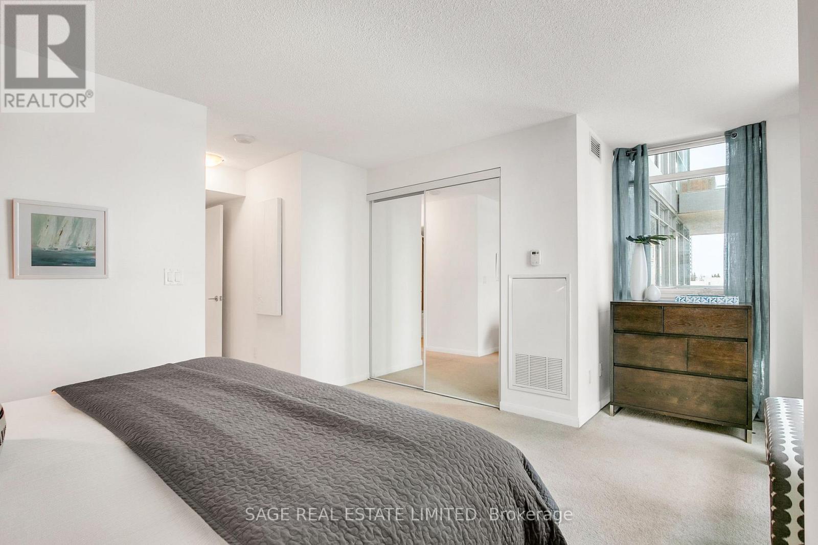 1271 - 209 Fort York Boulevard, Toronto, Ontario  M5V 1B1 - Photo 18 - C12757362