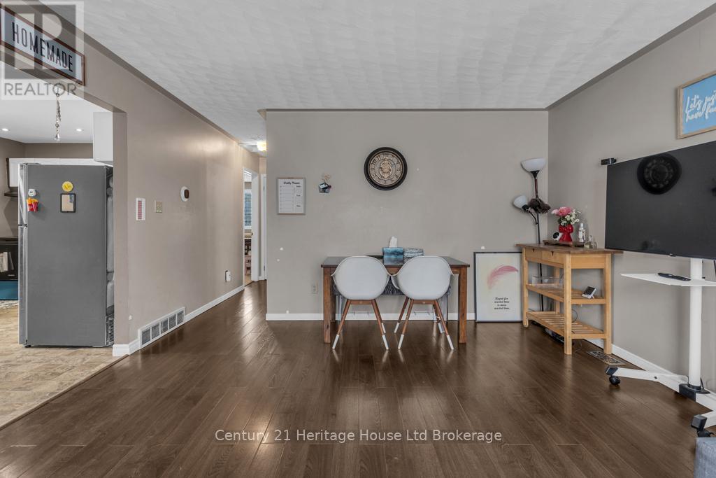 17 Beckett Boulevard, Tillsonburg, Ontario  N4G 5N1 - Photo 10 - X12756496