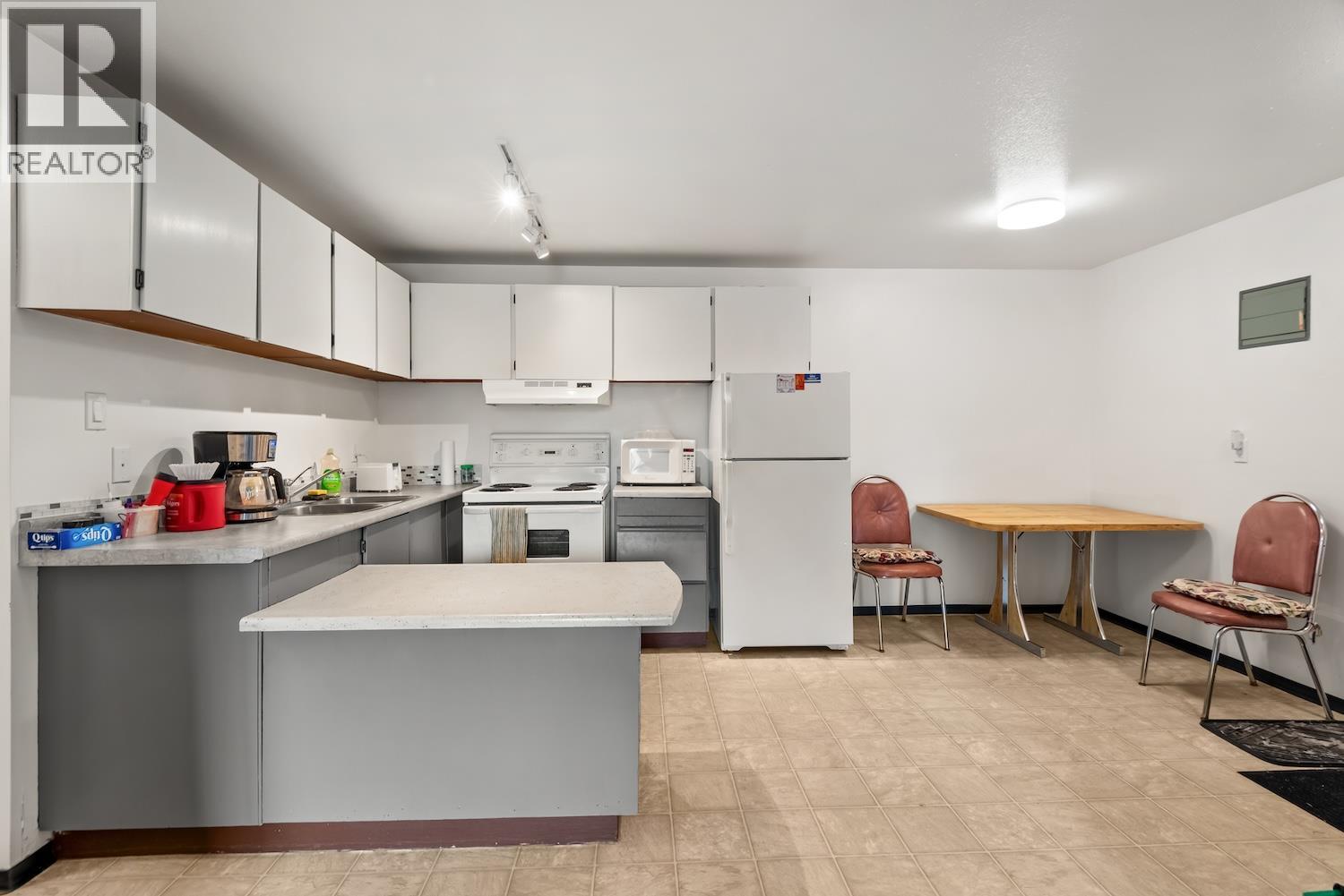 152 Spruce Avenue Unit# 203, Sparwood, British Columbia  V0B 2G1 - Photo 8 - 10374827