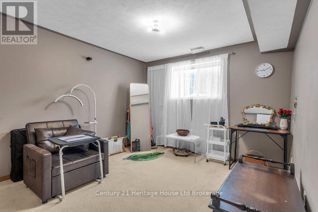 17 Beckett Boulevard, Tillsonburg, Ontario  N4G 5N1 - Photo 21 - X12756496