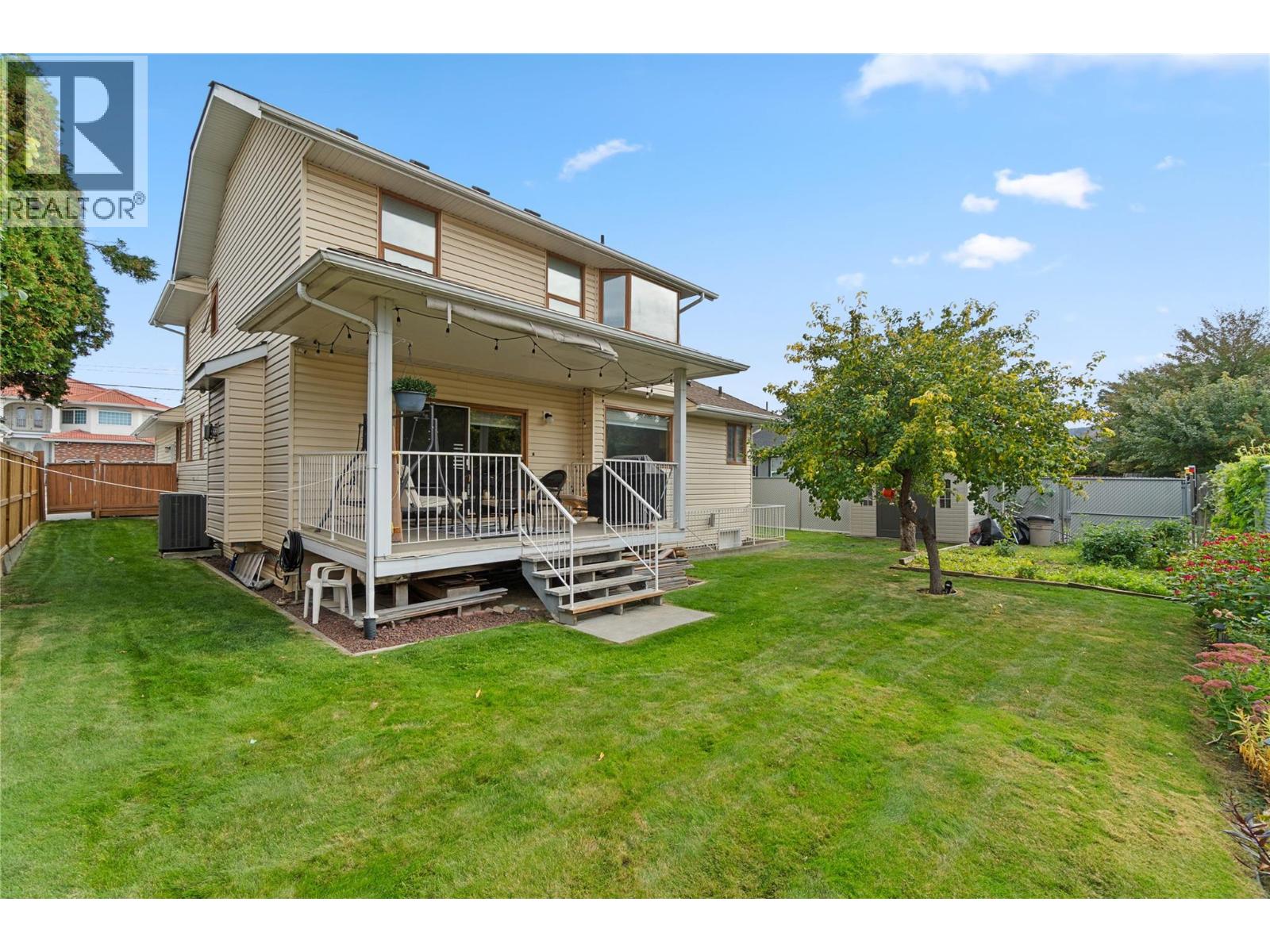 864 Nicolani Drive, Kamloops, British Columbia  V2B 5B3 - Photo 9 - 10374904