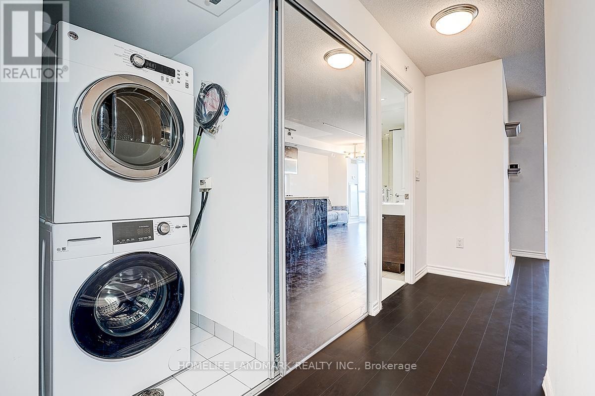 2604 - 386 Yonge Street, Toronto, Ontario  M5B 0A5 - Photo 7 - C12757492