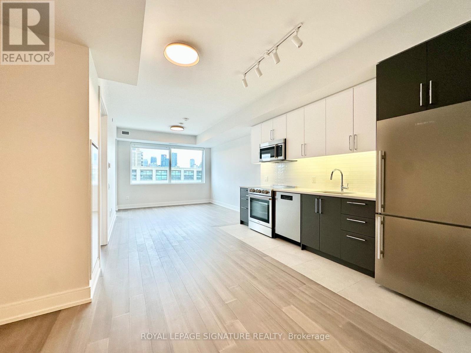 807 - 664 Spadina Avenue, Toronto (University), Ontario  M5S 0G4 - Photo 2 - C12757508