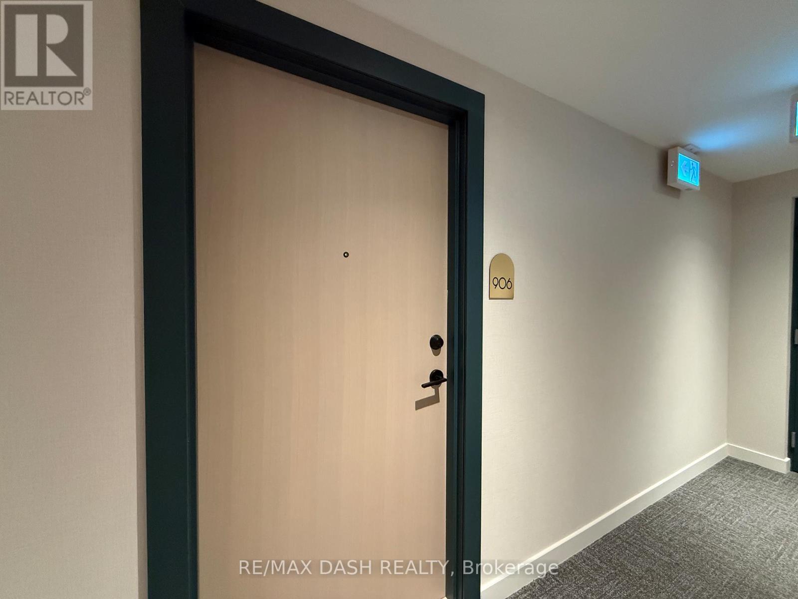 906 - 181 Sterling Road, Toronto (Dufferin Grove), Ontario  M6R 2B2 - Photo 2 - C12757540