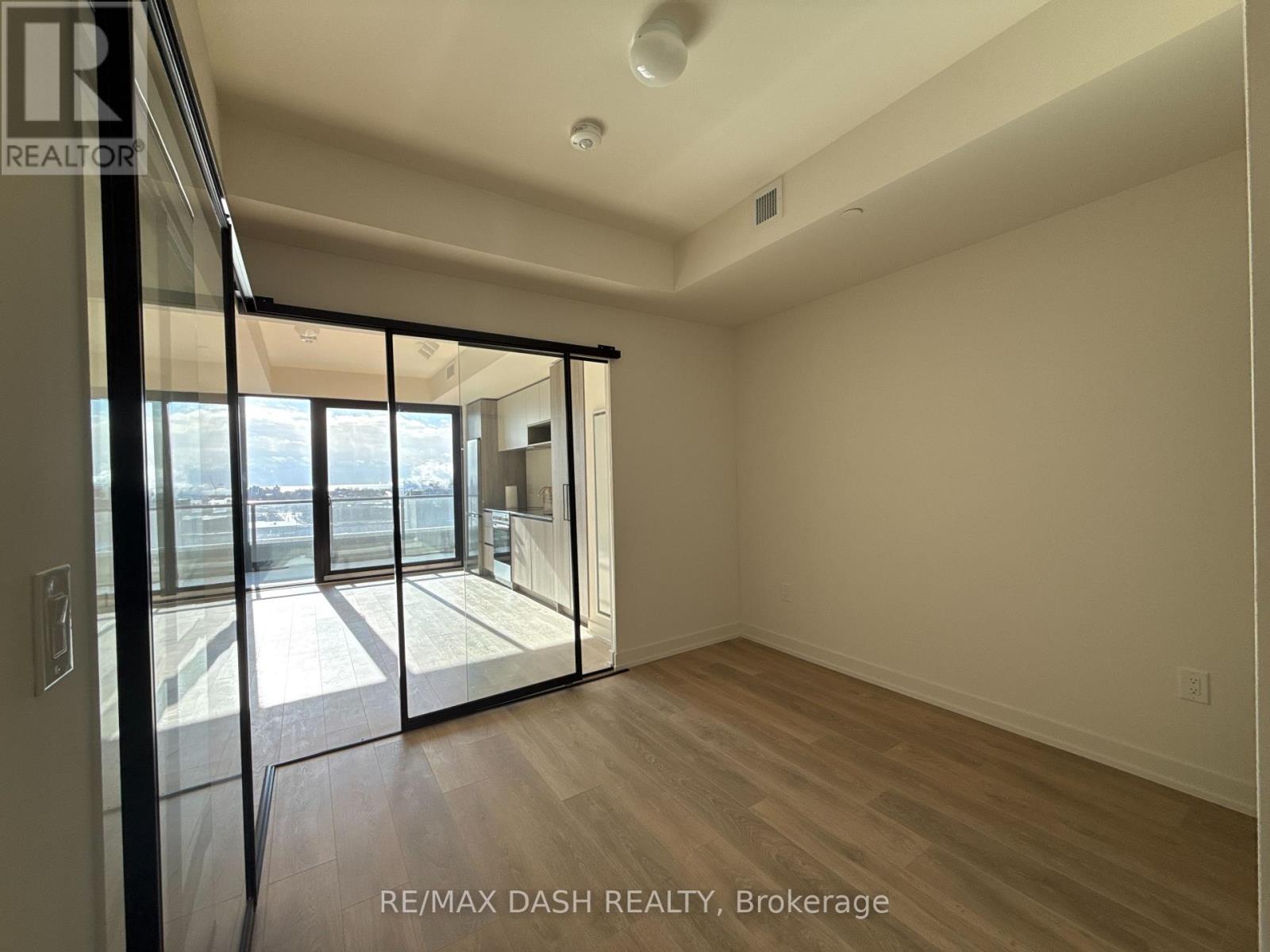 906 - 181 Sterling Road, Toronto (Dufferin Grove), Ontario  M6R 2B2 - Photo 15 - C12757540