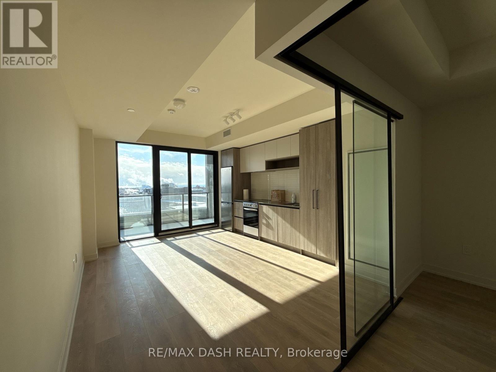 906 - 181 Sterling Road, Toronto (Dufferin Grove), Ontario  M6R 2B2 - Photo 11 - C12757540