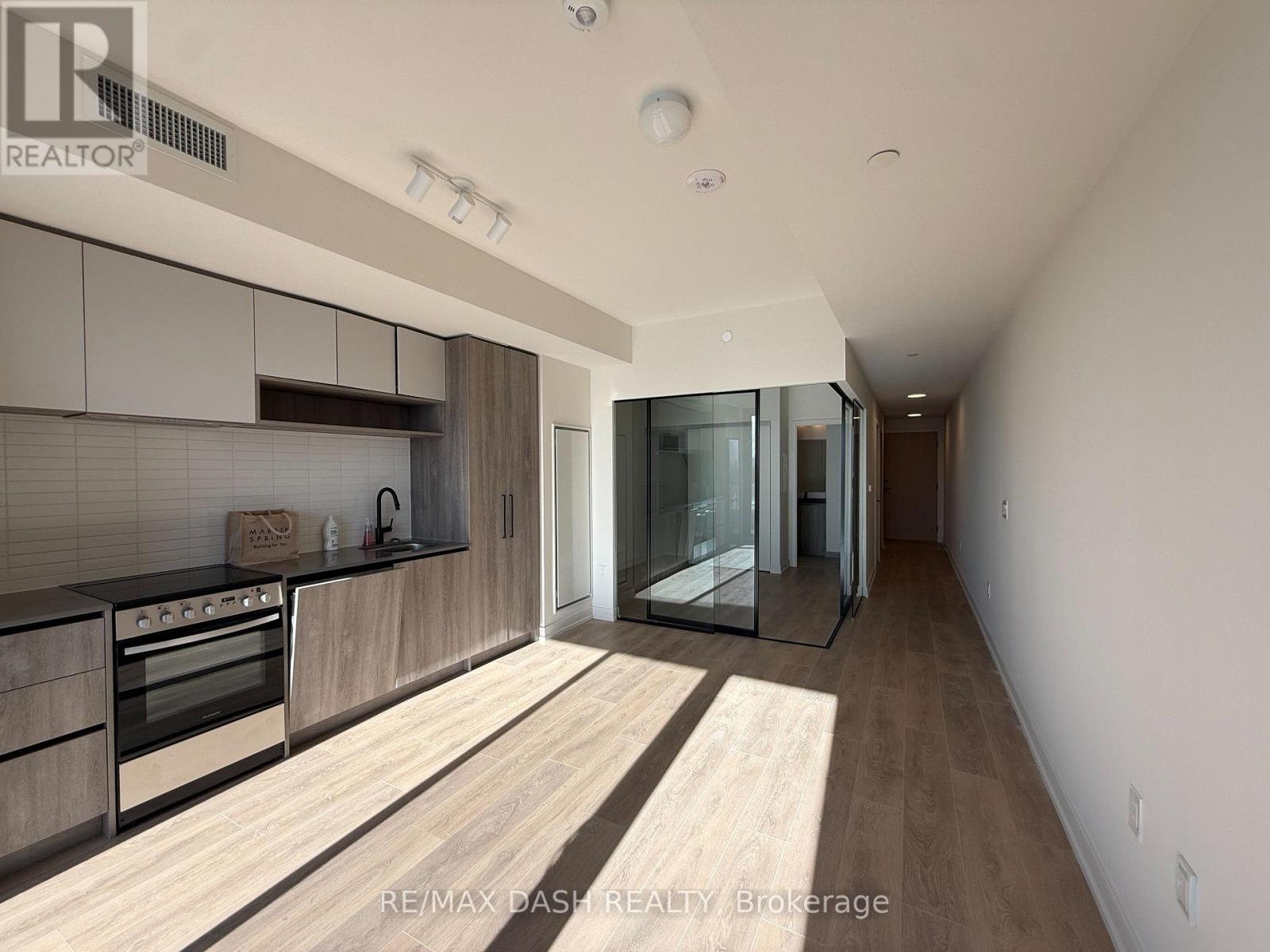 906 - 181 Sterling Road, Toronto (Dufferin Grove), Ontario  M6R 2B2 - Photo 27 - C12757540